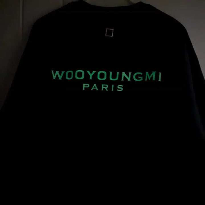 [BUNJANG] WooYoungMi Glow Back Logo Sweatshirt / [50]가격내림   최저가 우영미 글로우 백로고 맨투맨
