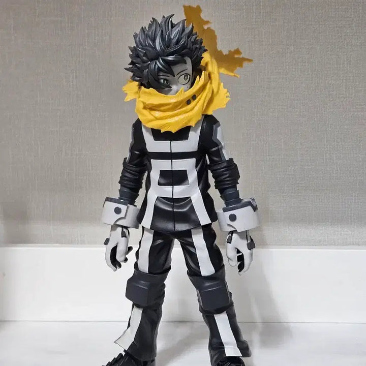 [BUNJANG] My Hero Academia Izuku Midoriya Monochrome Version Figure / 히로아카 미도리야 피규어 판매 흑백버전