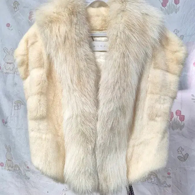 [BUNJANG] MICHAA Saga Fox Fur Trimmed 100% Mink Short Vest / 미샤    사가폭스퍼배색   (덴마크인증) 밍크100%  숏  베스트.