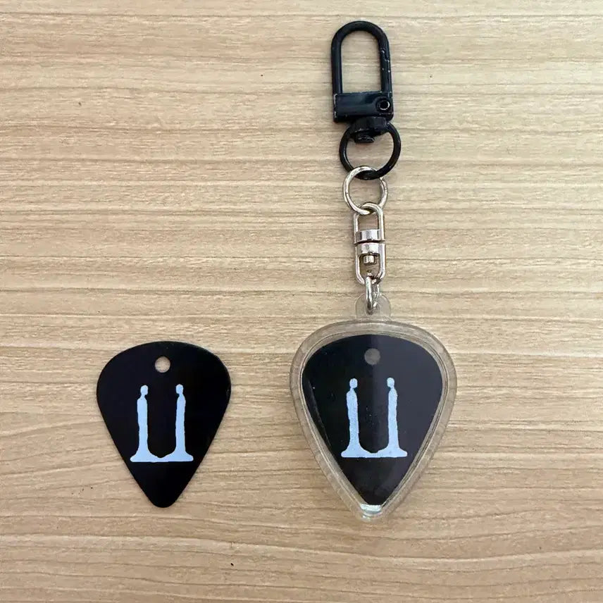 [BUNJANG] G-Dragon Concert Guitar Pick / 지드래곤 콘서트 기타 피크