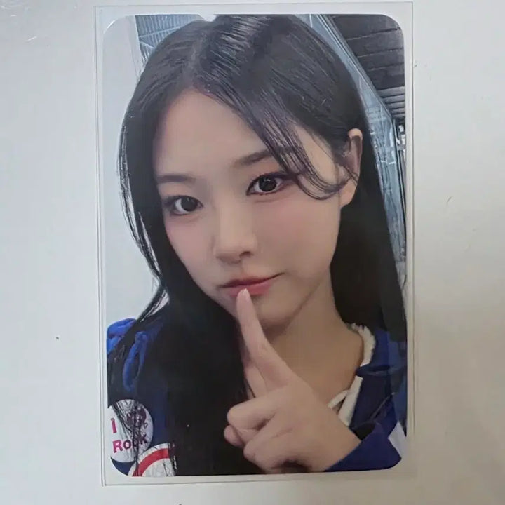 [BUNJANG] Latency Hyunjin Gongbang Photocard / latency 레이턴시 현진 공방 포카 양도