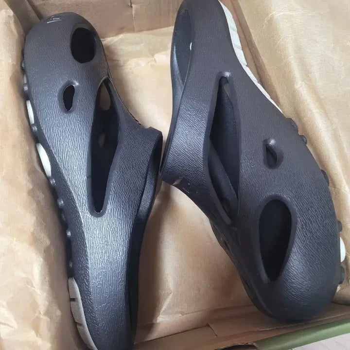 [BUNJANG] Kinn Shanti Black 240 Sneakers / 킨 샨티 블랙 240 새상품