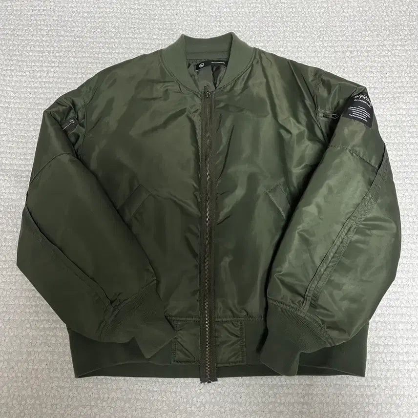 [BUNJANG] GU x Undercover MA-1 Flight Jacket / [지유] 언더커버 협업 MA-1