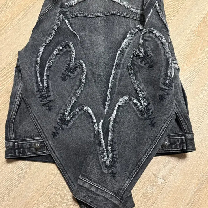 [BUNJANG] Thug Club Tribal Denim Jacket Black / Thug club 데님 블랙 자켓