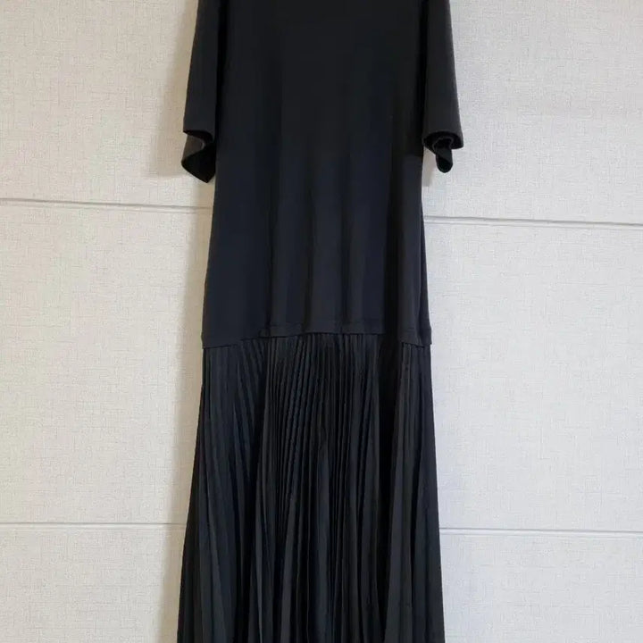 [BUNJANG] COS Pleated Satin Dress Black / 코스 플리츠스커트 새틴 드레스 원피스 블랙 66반까지추천