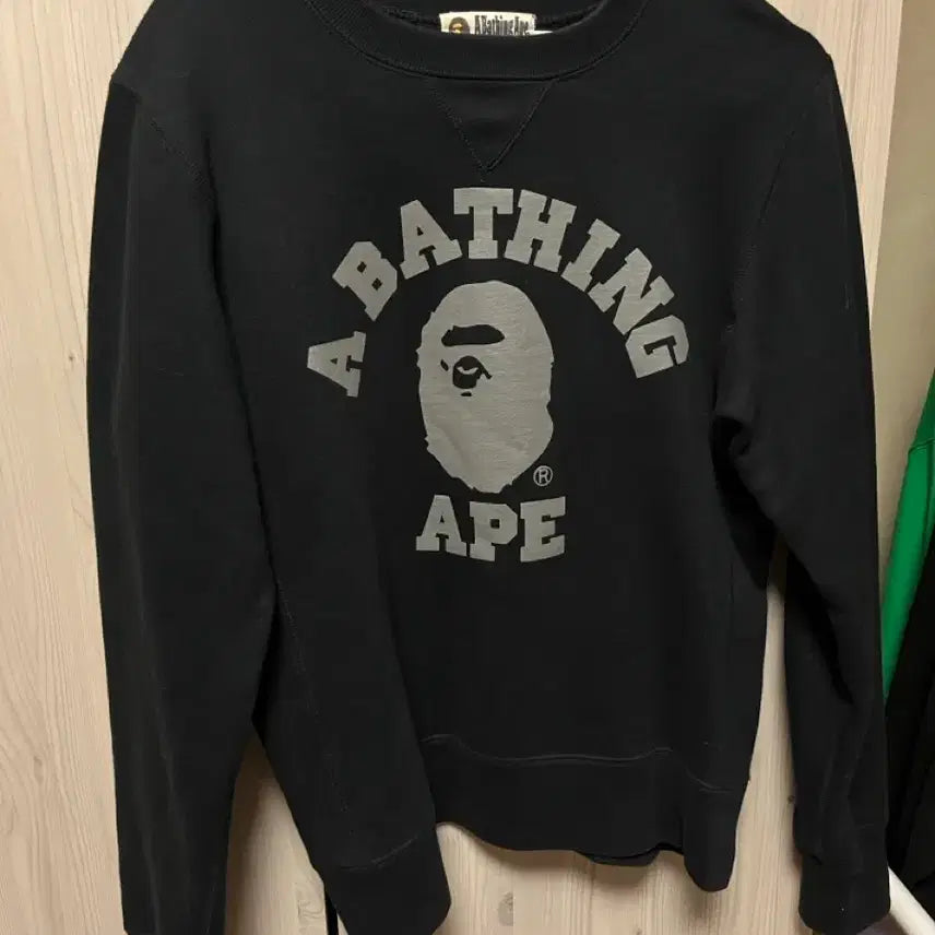 [BUNJANG] BAPE Sweatshirt / 베이프 맨투맨