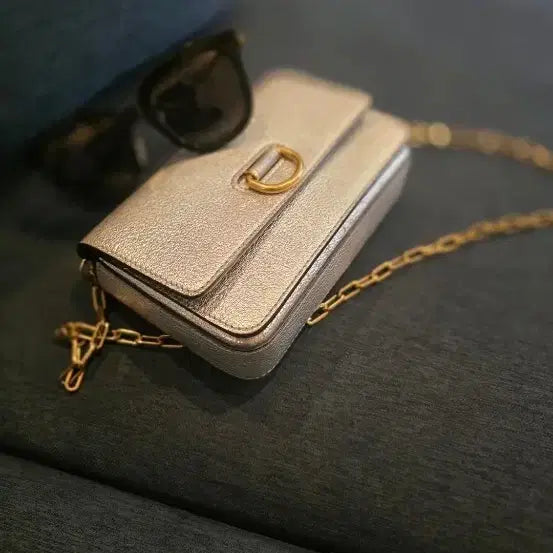 [BUNJANG] Burberry Silver Chain Crossbody Mini Bag / 버버리 은색 체인 크로스백