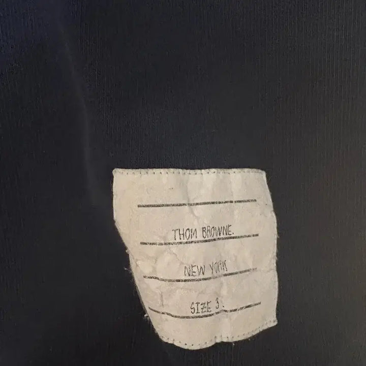 [BUNJANG] Thom Browne Navy Sweatshirt Size 3 / 톰브라운 백삼선 맨투맨 3사이즈