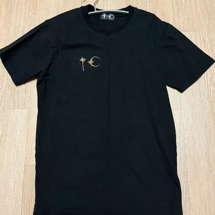 [BUNJANG] THUG CLUB Black T-Shirt Size 3 / 떠그클럽 블랙 반팔