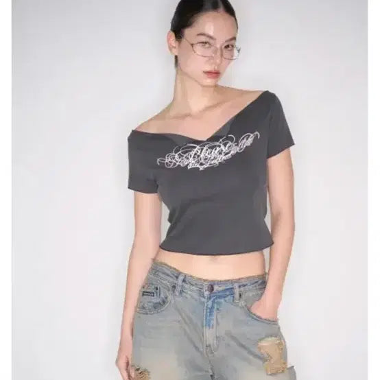 [BUNJANG] Please Follow Me Faye Vintage Logo Top / (택포) 플리즈노팔로우 Faye Vintage Logo Top