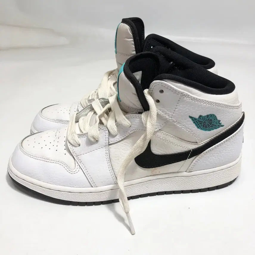 [BUNJANG] Nike Air Jordan 1 Mid - 245 / 나이키 에어 조던 1 미드 245