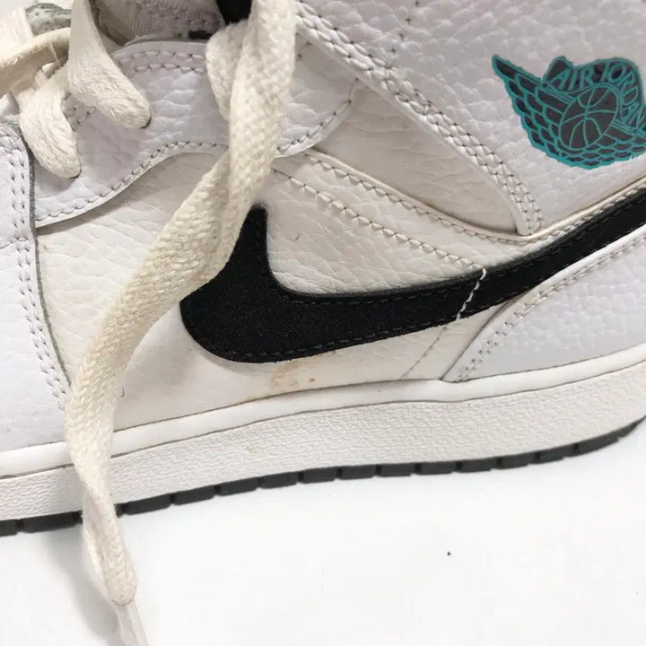 [BUNJANG] Nike Air Jordan 1 Mid - 245 / 나이키 에어 조던 1 미드 245