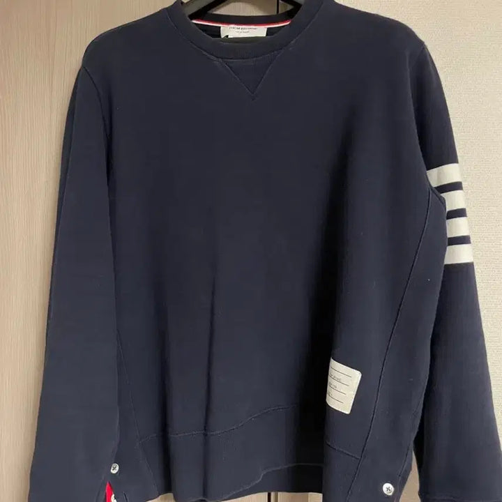 [BUNJANG] Thom Browne Navy Sweatshirt Size 4 / 톰브라운 4선 네이비 맨투맨 4사이즈