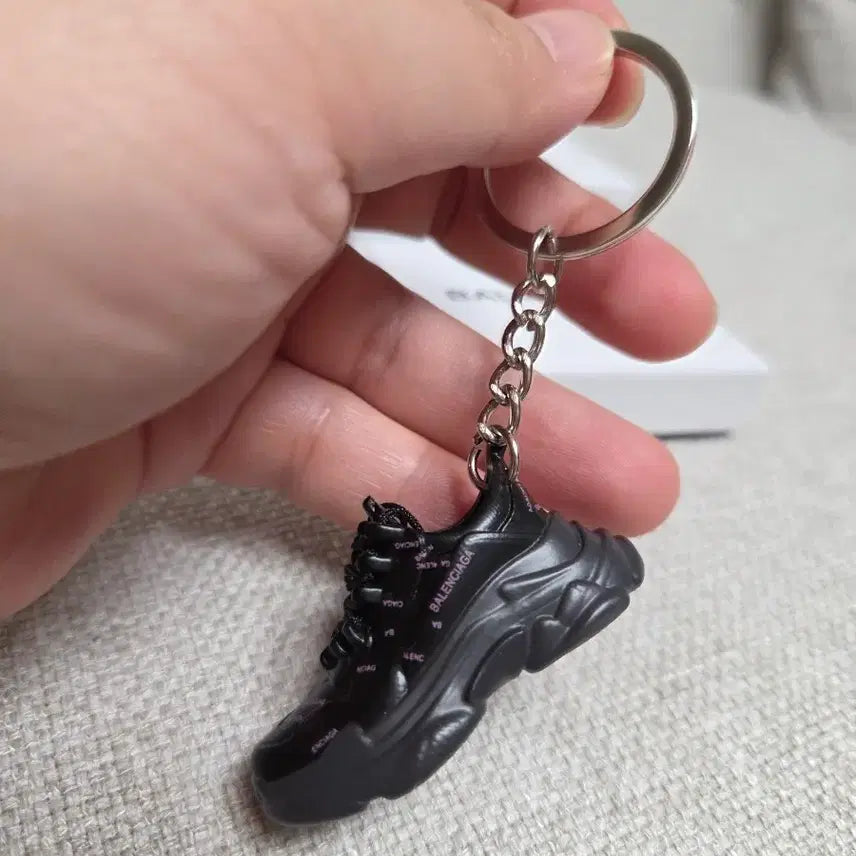 [BUNJANG] Luxury Black Shoe Charm / 럭셔리 블랙 슈즈 키링