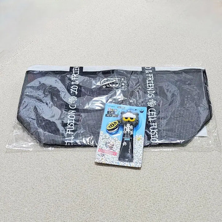 [BUNJANG] Joan Friends Beach Bag + Keyring / 조앤프렌즈 비치백 + 키링