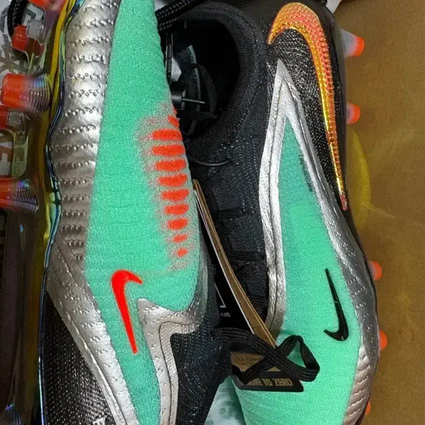 [BUNJANG] Nike Phantom GX Elite AG Football Boots / 나이키 팬텀 6 로우 엘리트 AG 축구화