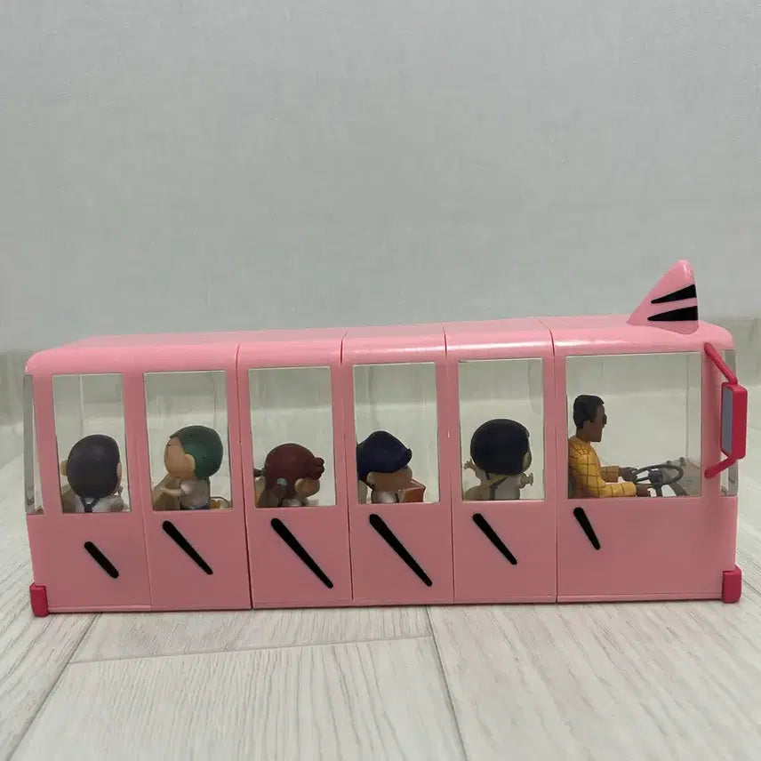[BUNJANG] Crayon Shin-chan Bus Figure Bundle / 짱구 버스 피규어