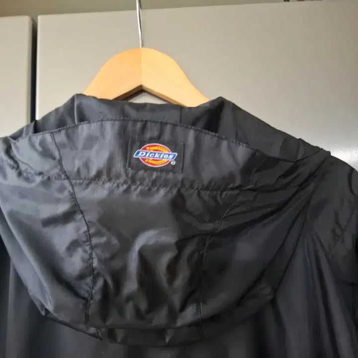 [BUNJANG] Dickies Black Windbreaker Hooded Jacket / 디키즈 블랙 바람막이 후드 자켓