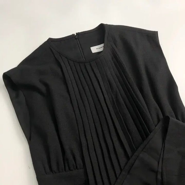 [BUNJANG] Pleated Black Dress / 플리츠 블랙 원피스
