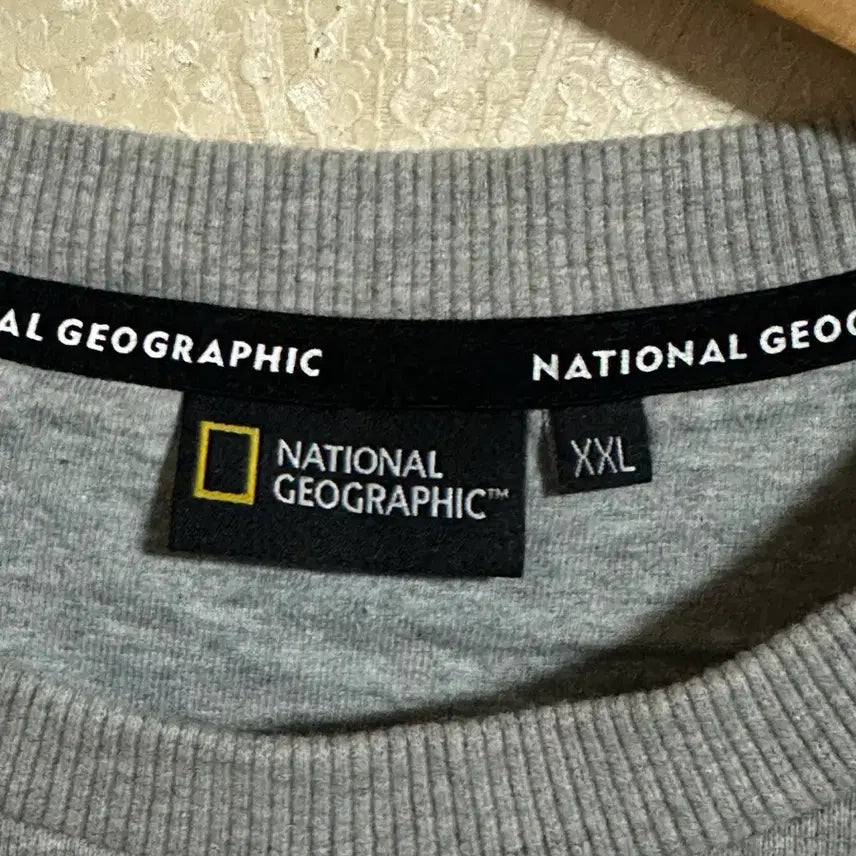 [BUNJANG] National Geographic Sweatshirt T-Shirt XXL / 내셔널지오그래픽 맨투맨 티셔츠 XXL