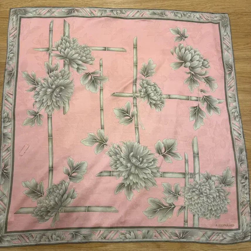 [BUNJANG] Leonard Pink Flower Silk Scarf / 레오나드 핑크플라워 실크쁘띠스카프