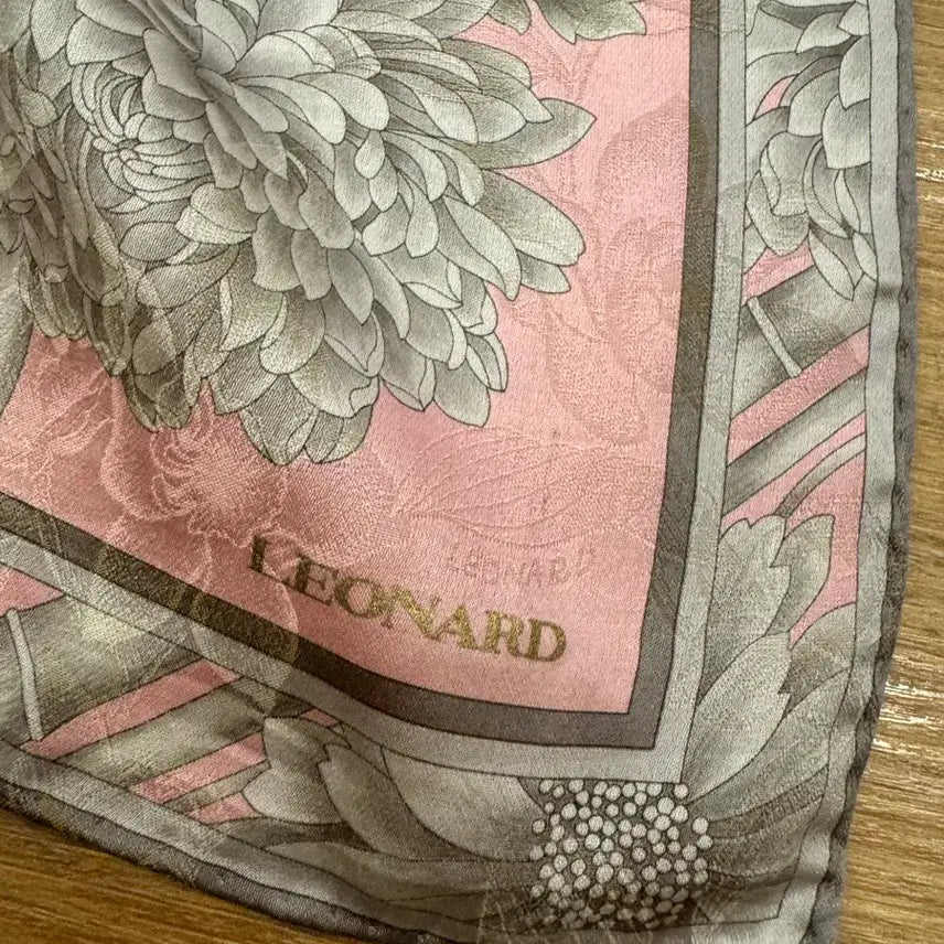 [BUNJANG] Leonard Pink Flower Silk Scarf / 레오나드 핑크플라워 실크쁘띠스카프
