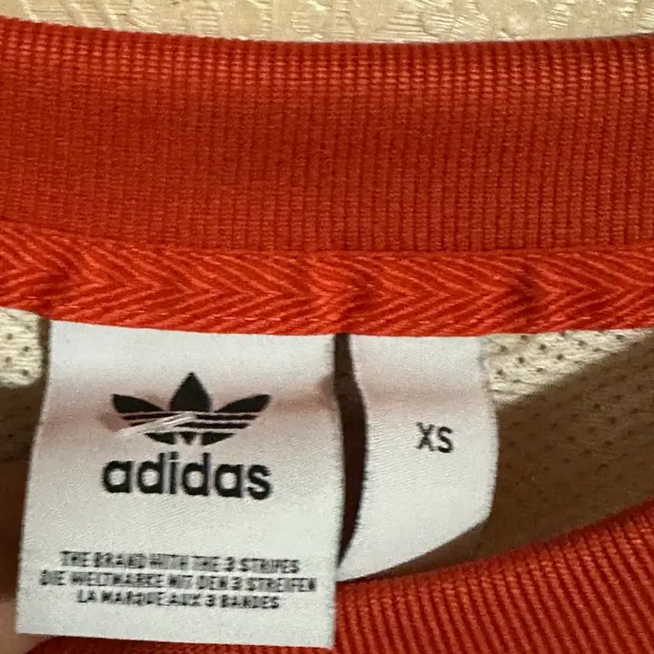 [BUNJANG] Adidas Short-Sleeve T-Shirt White/Red XS / 아디다스 흰색/빨강 반팔 티셔츠 XS