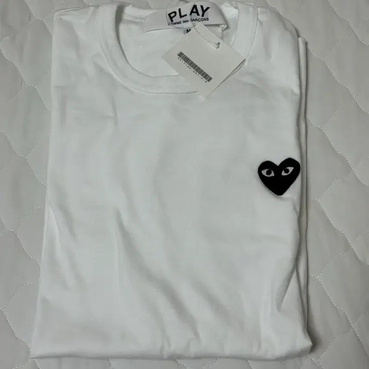 [BUNJANG] Comme des Garçons PLAY Black Heart Long Sleeve T-Shirt White M / 플레이 꼼데가르송 블랙 하트 롱슬리브 티셔츠 화이트 (새상품, M)