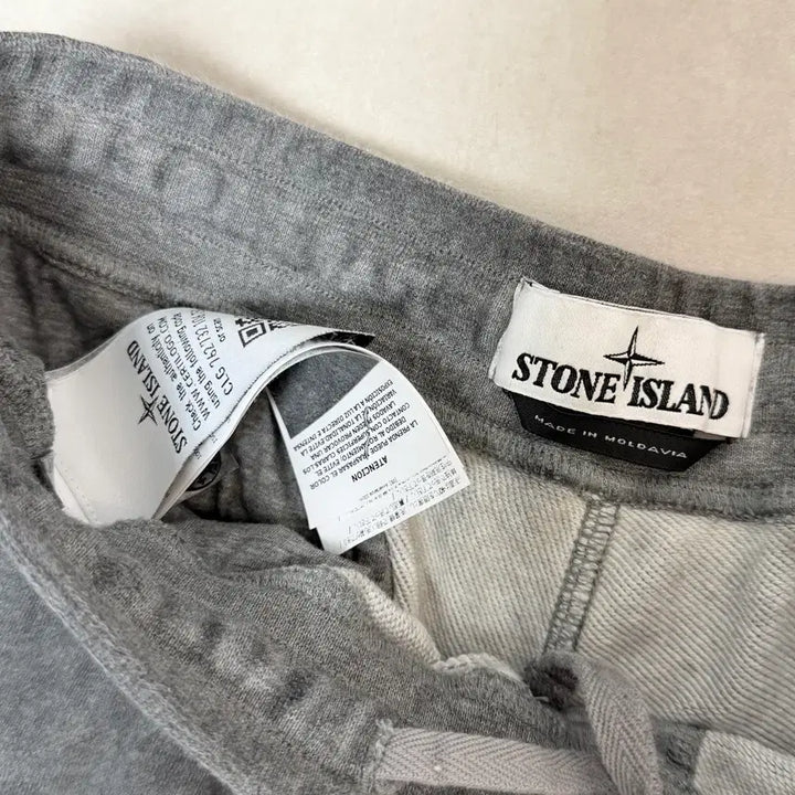 [BUNJANG] Stone Island Grey Shorts / 스톤아일랜드 그레이 반바지