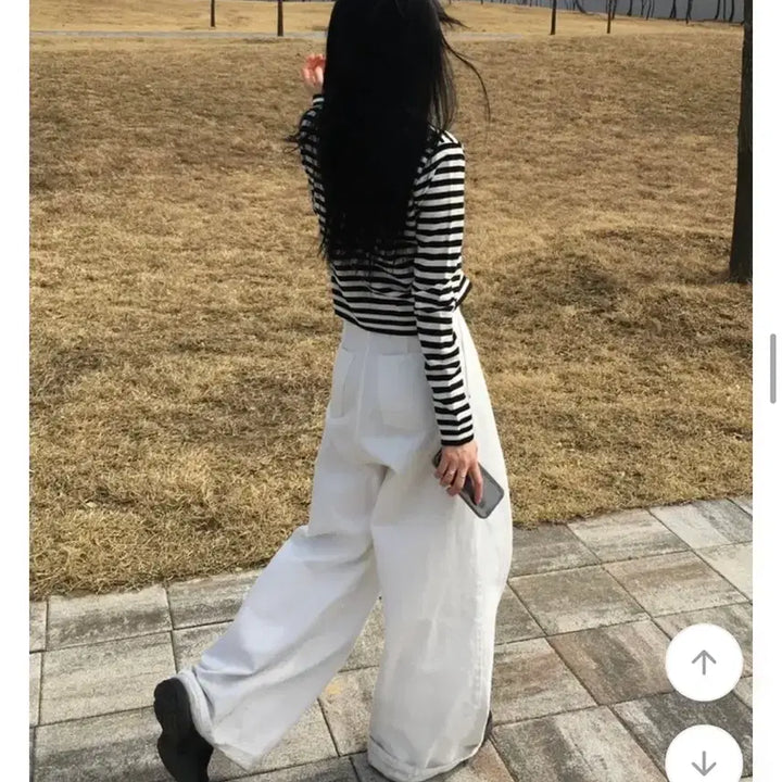 [BUNJANG] Ably Striped Cardigan / 에이블리 단가라 가디건