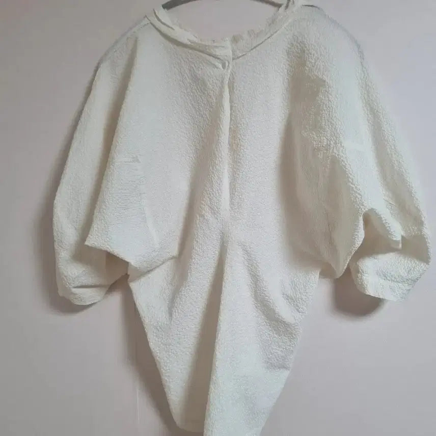 [BUNJANG] System Ivory Loose Fit Blouse / 한섬 시스템 아방핏 블라우스