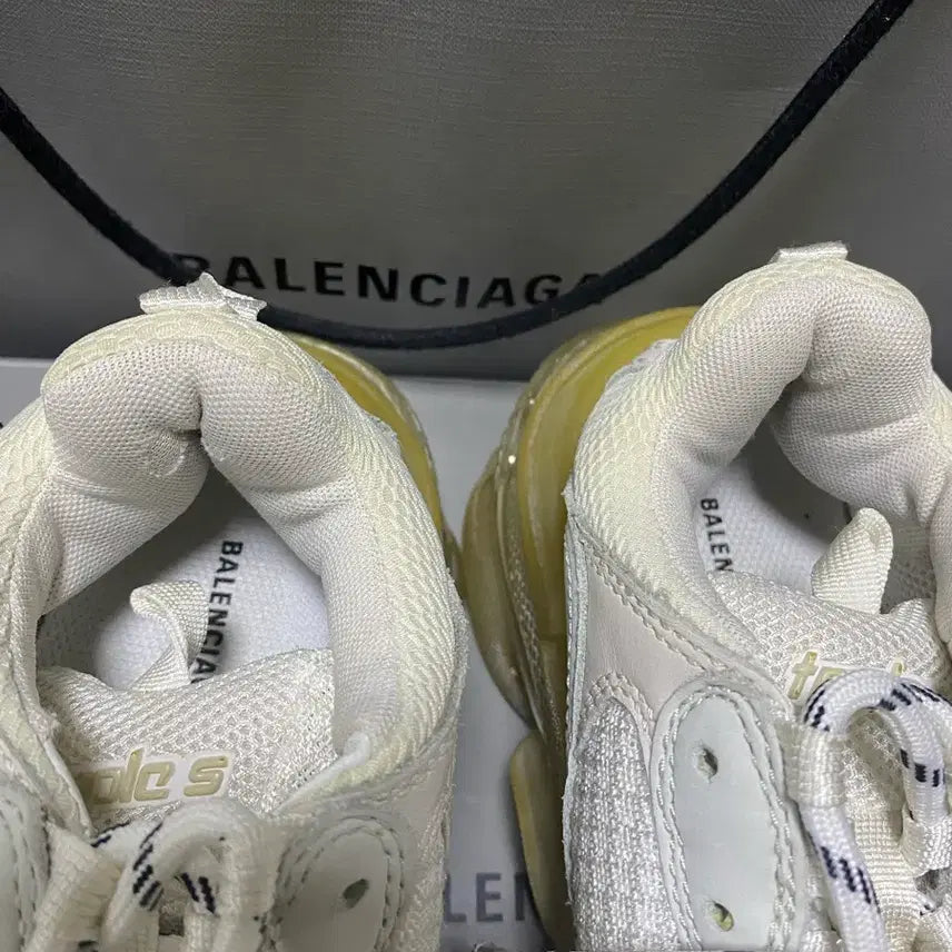 [BUNJANG] Balenciaga Triple S Clear Sole (Size 35) &amp; Alexander McQueen Oversized Sole (Size 36) Bundle / 발렌시아가 트리플s 클리어솔35 알렉산더맥퀸 오버솔36 일괄
