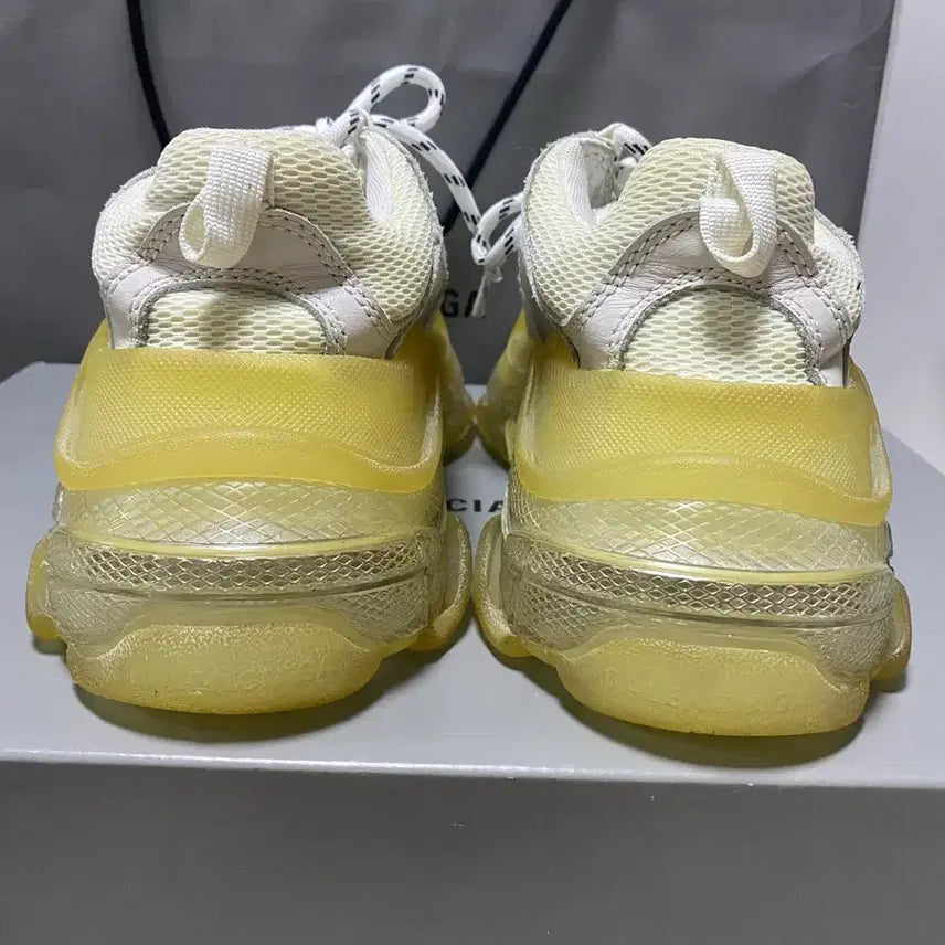 [BUNJANG] Balenciaga Triple S Clear Sole (Size 35) &amp; Alexander McQueen Oversized Sole (Size 36) Bundle / 발렌시아가 트리플s 클리어솔35 알렉산더맥퀸 오버솔36 일괄