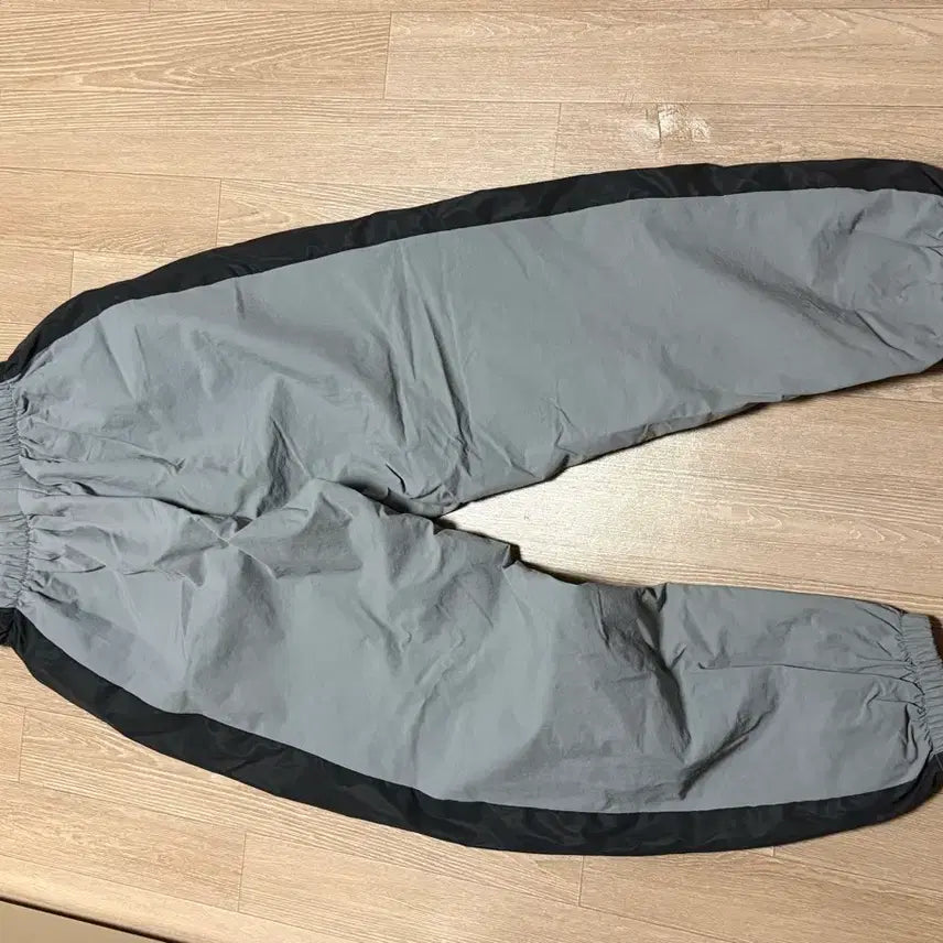 [BUNJANG] BORNTOWIN Training Pants / BORNTOWIN 팬츠