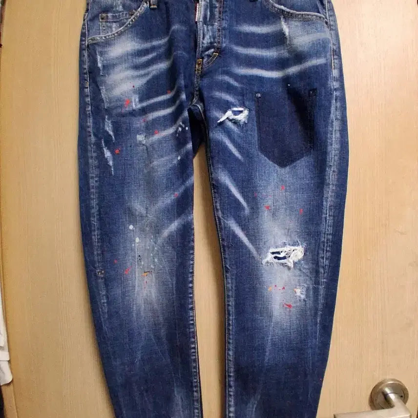 [BUNJANG] DSQUARED2 Washed Denim Jeans with Distressing - Size 34 / 디스퀘어드2(50)-스판.워싱데님.데미지진ㅡ34사이즈,택포