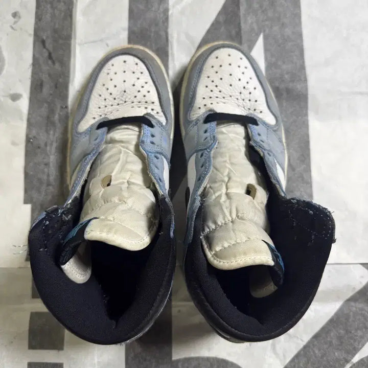 [BUNJANG] Nike Jordan 1 Retro High University Blue / 크림구매)나이키 조던1 레트로 하이 유니버시티 블루 255
