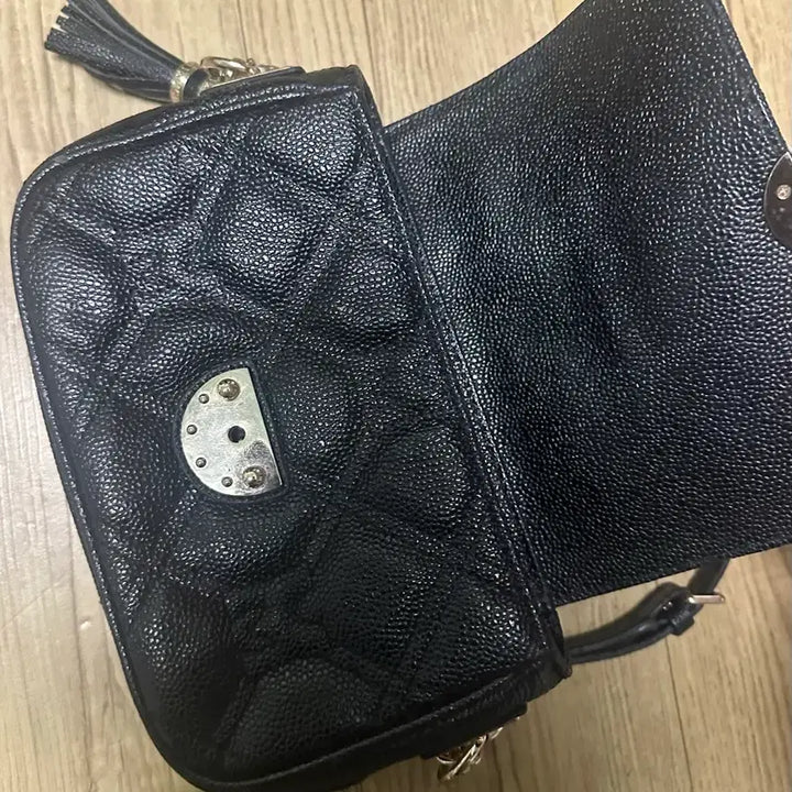 [BUNJANG] Metrociti Quilting Shoulder Bag / 메트로시티 퀄링 숄더백