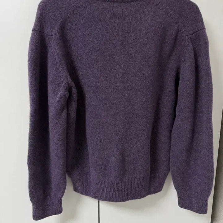 [BUNJANG] Mundal V-neck Knit (Size M) / 문달 브이넥 니트