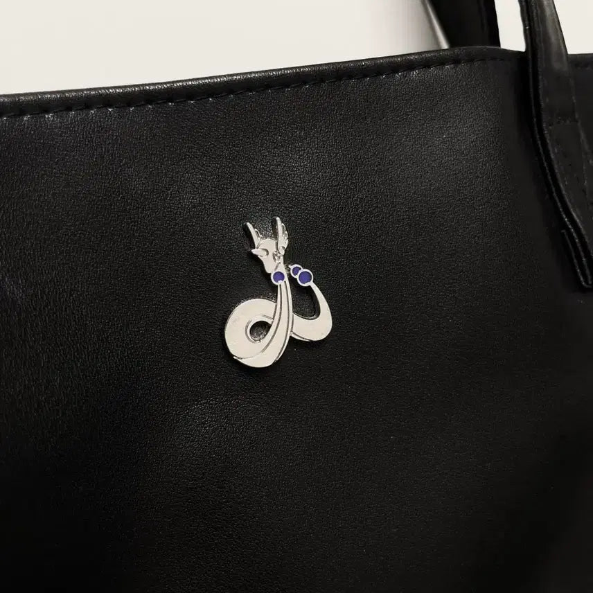 [BUNJANG] Terra Kule x Pokémon Dragonite Leather Tote Bag / 포켓몬스터 신뇽 레더 토트백 포켓몬