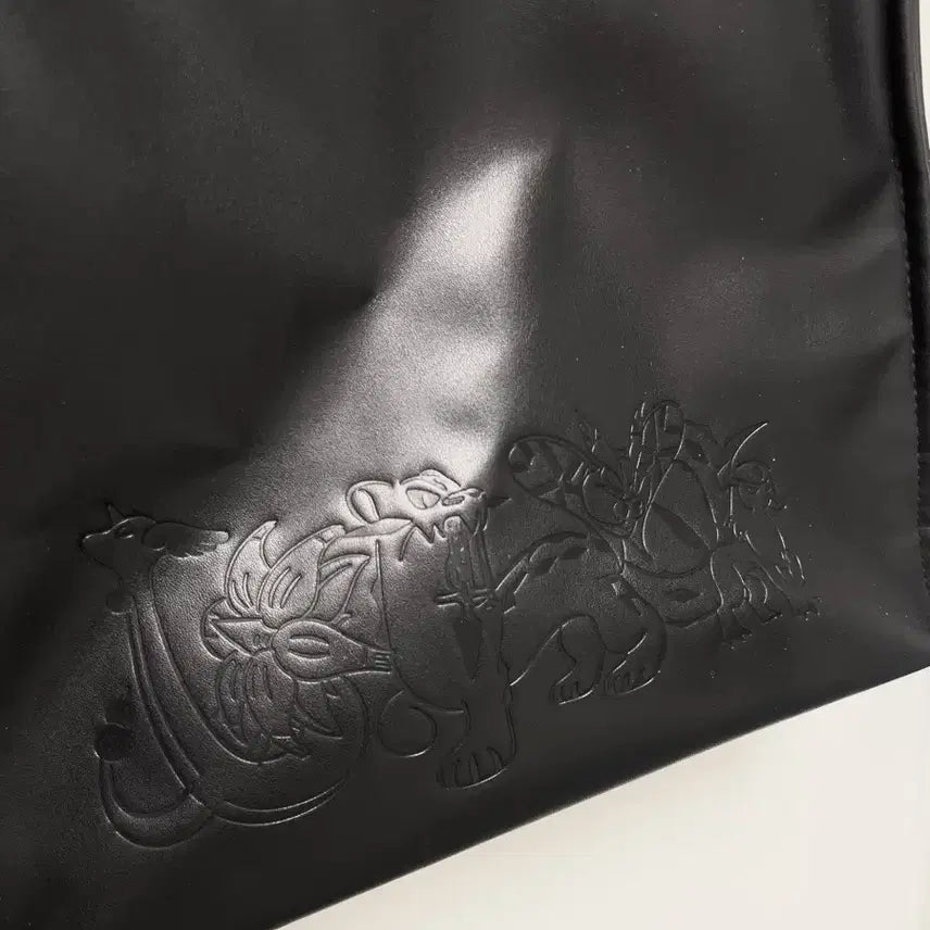[BUNJANG] Terra Kule x Pokémon Dragonite Leather Tote Bag / 포켓몬스터 신뇽 레더 토트백 포켓몬