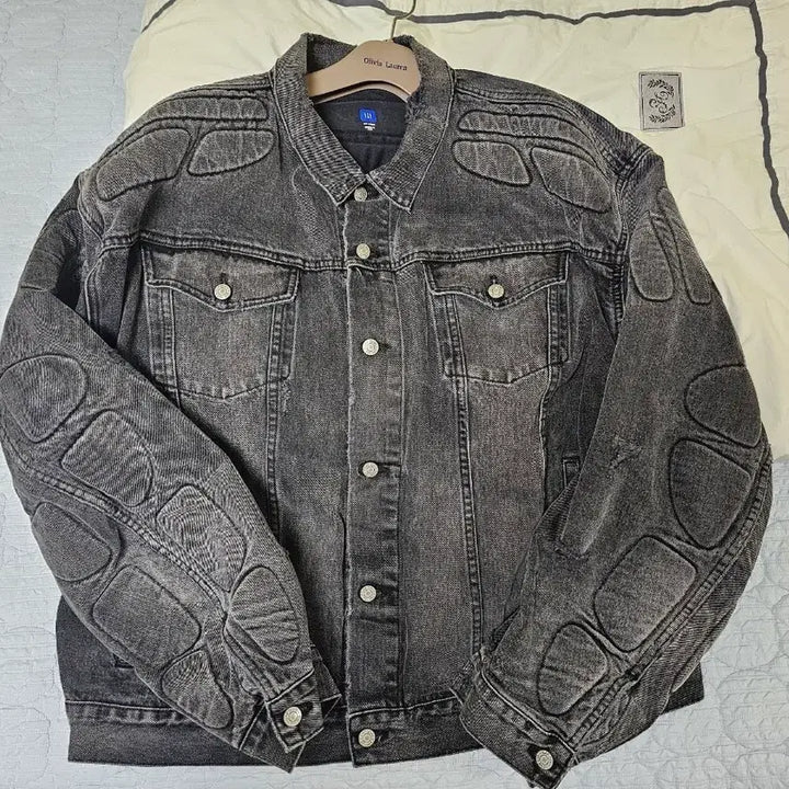 [BUNJANG] Yeezy Gap Engineered by Balenciaga Padded Denim Jacket Grey Wash 2XL / 이지 갭 흑청 USA 2XL 팝니다. (직거래만)