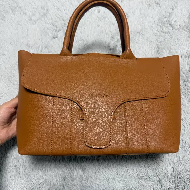 [BUNJANG] Olivia Hassler Brown Dot Tote Bag / 올리비아 하슬러 브라운 도트백
