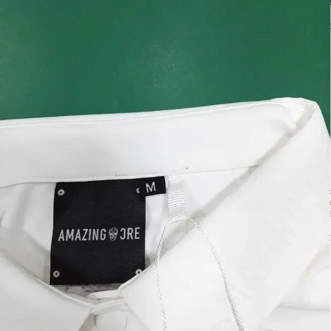 [BUNJANG] White Short-Sleeve Polo T-Shirt / 화이트 반팔 카라 티셔츠