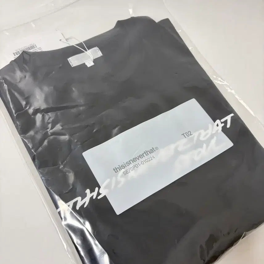 [BUNJANG] Thisisneverthat x Futura Collaboration T-Shirt / (새상품) 디스이즈네버댓 x 푸츄라 협업 티셔츠