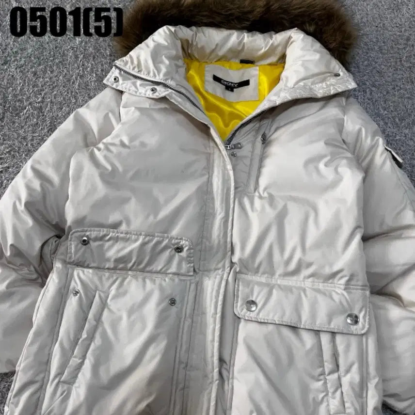 [BUNJANG] DKNY Ivory Long Padding Jumper / DKNY 아이보리 롱 패딩 점퍼