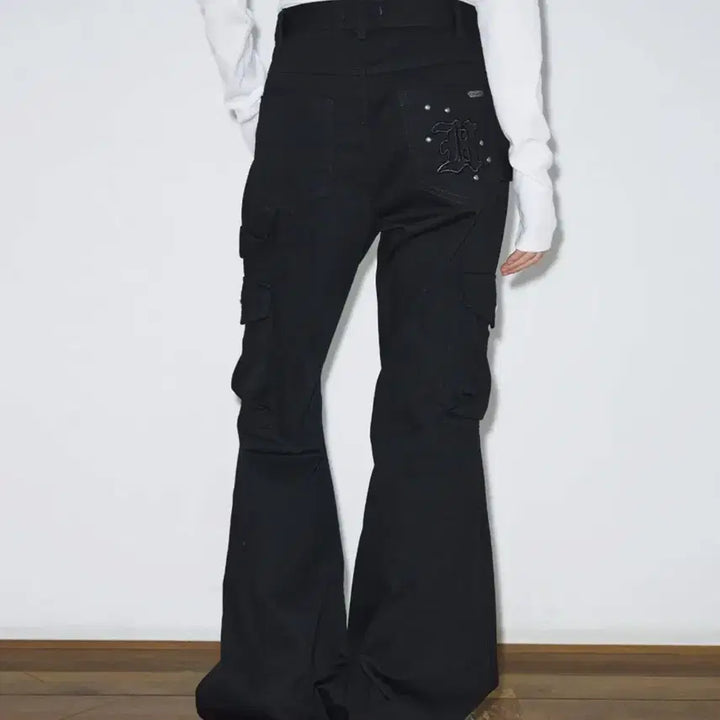 [BUNJANG] Helene Paris Pigment Studded Bootcut Black M New / 헬레네 파리스 피그먼트 스터드 부츠컷 블랙  M 새상품