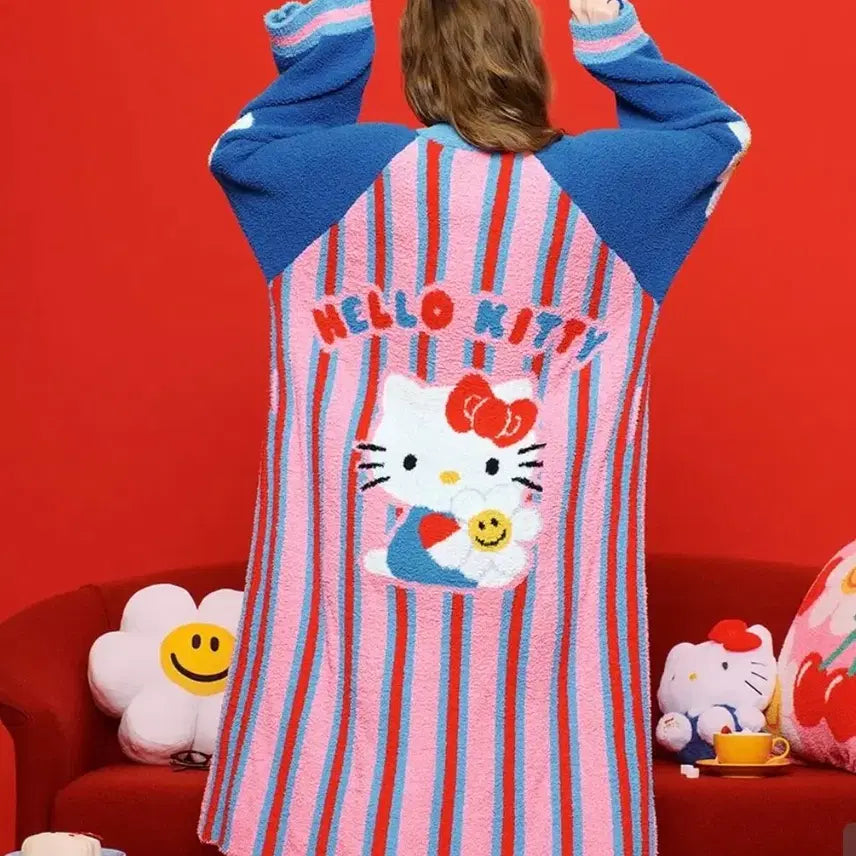 [BUNJANG] Hello Kitty WigglyWiggly Collaboration Limited Edition Robe / 헬로키티 위글위글 가운