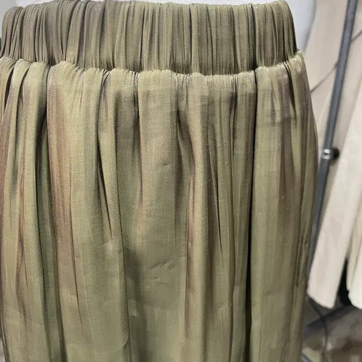 [BUNJANG] Khaki Pleated Maxi Skirt / 카키색 주름 롱스커트