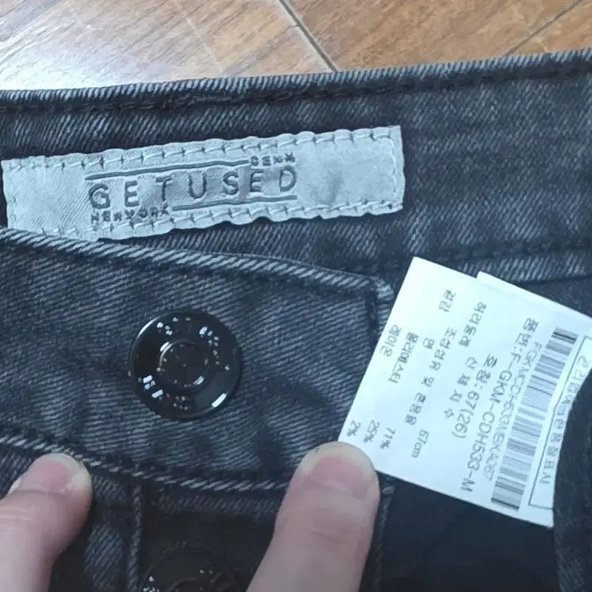 [BUNJANG] Guess 4-Button Black Denim Shorts - Size M / 게스 포버튼 흑청 반바지 M