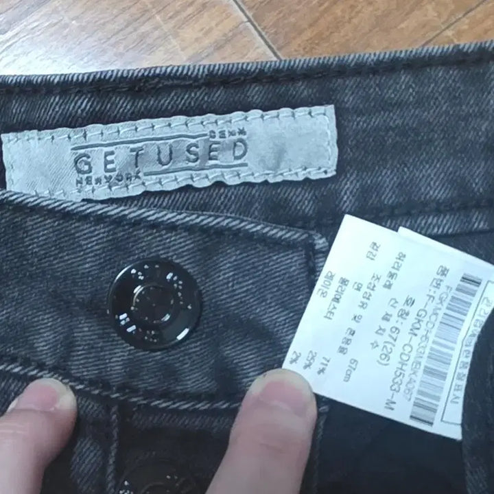 [BUNJANG] Guess 4-Button Black Denim Shorts - Size M / 게스 포버튼 흑청 반바지 M